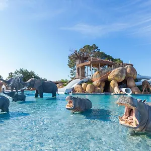 & Sanguli Semesteranläggning (resort)